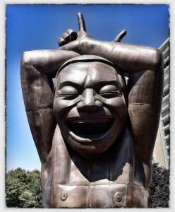 A-mazing Laughter, sculpture by Yue Minjun in Vancouver's English Bay