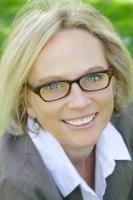 Tess Marshall Tess Marshall headshot